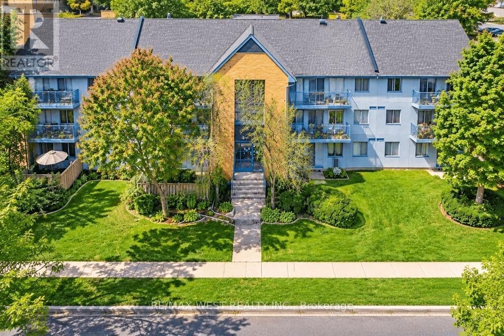 233 - 65 Trailwood Drive, Mississauga (hurontario)