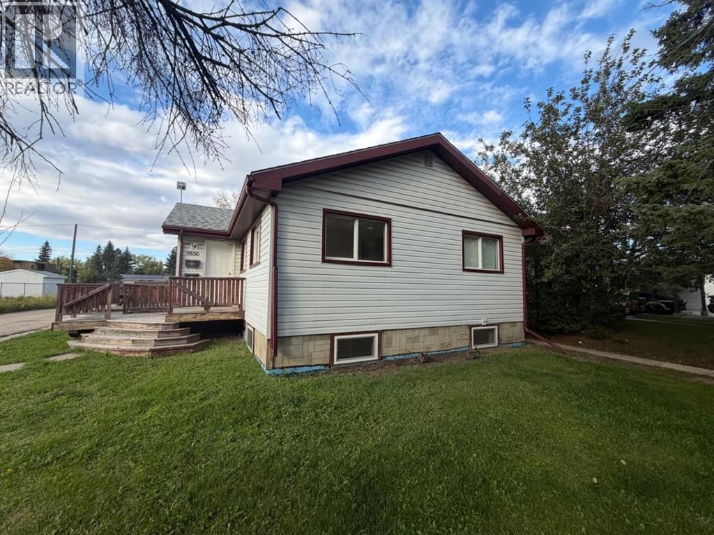 9856 104 Avenue, Grande Prairie