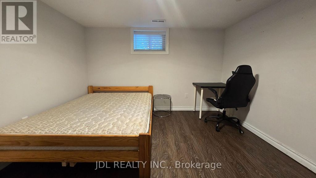 Bsmt B - 68 Meadowview Avenue, Markham (grandview)