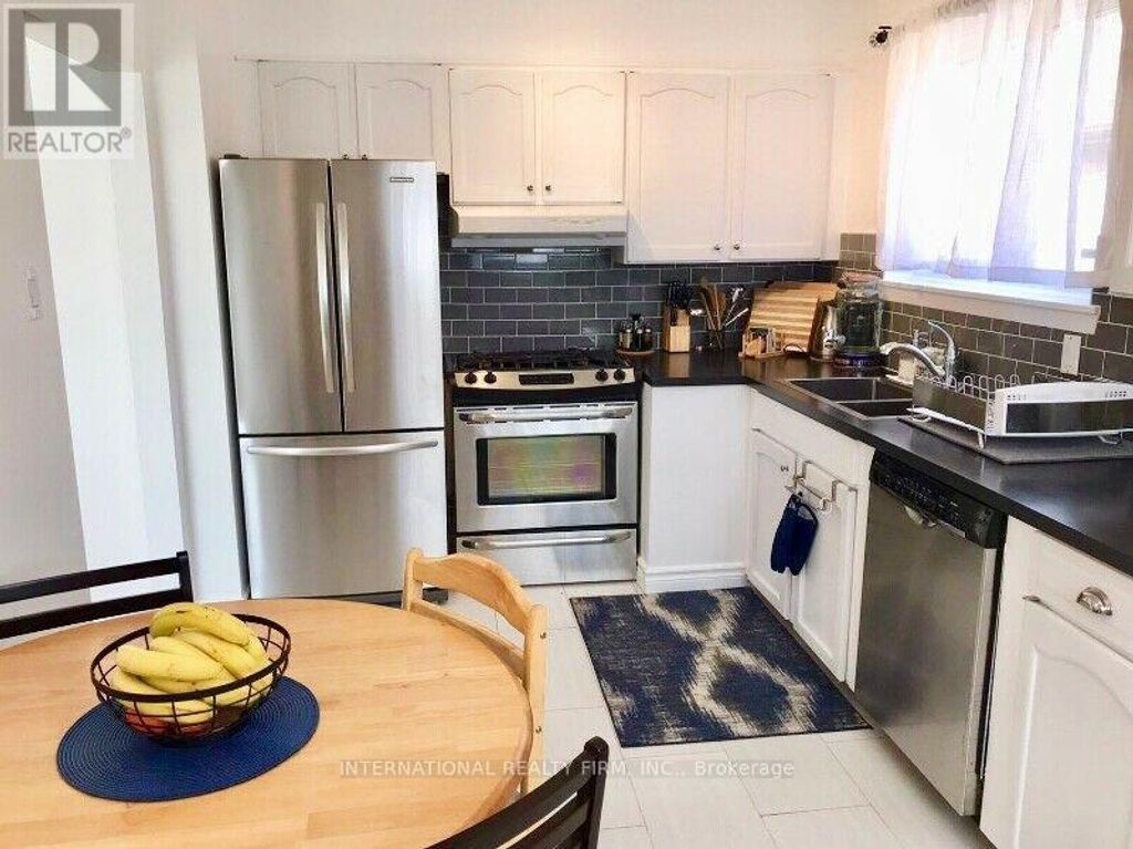 Upper - 77 Elise Terrace, Toronto (newtonbrook West)