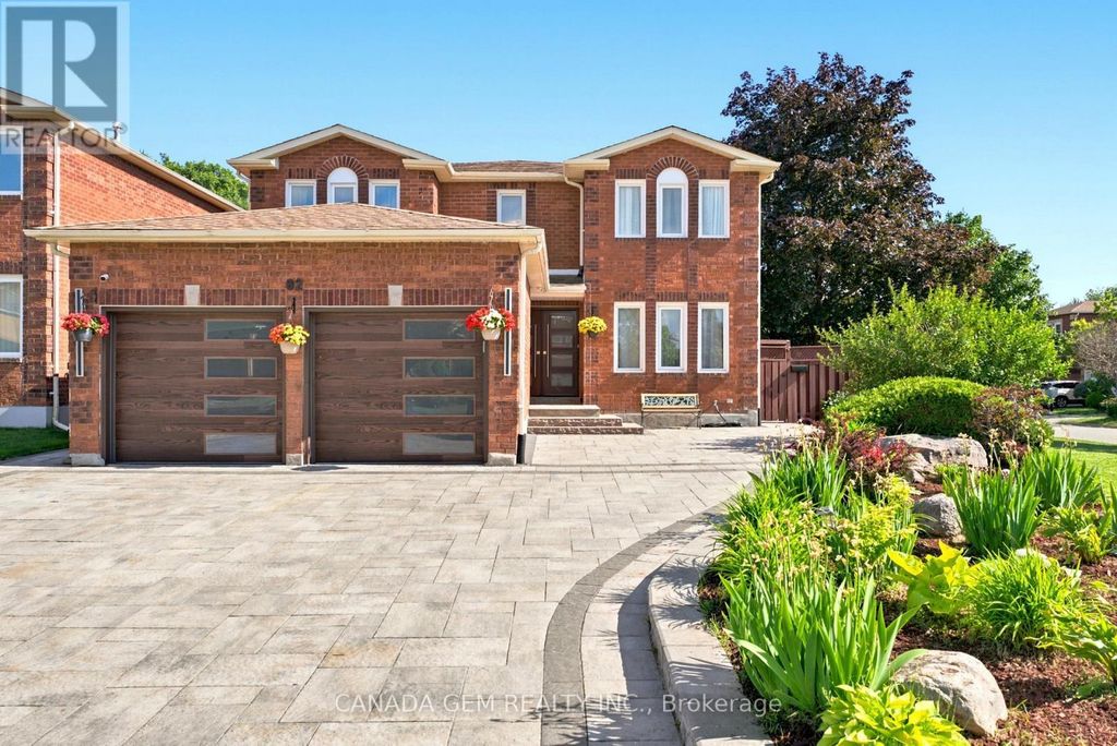 82 Justus Drive, Richmond Hill (devonsleigh)