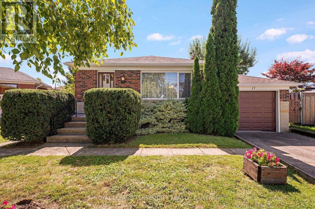 11 Picton Crescent, Toronto (downsview-Roding-Cfb)