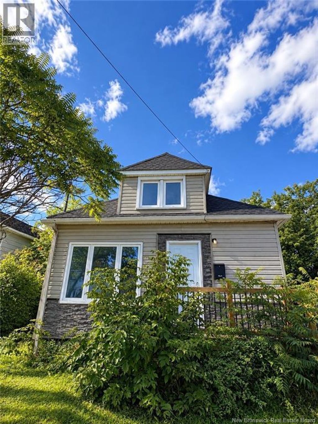 9 Clinton, Moncton