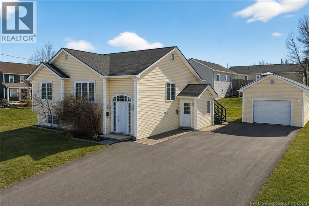 645 Melanson Road, Dieppe