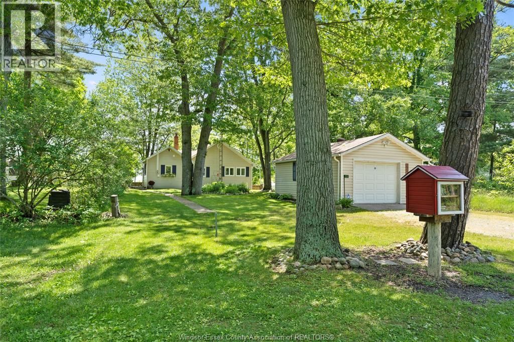 17520 Lakeshore Road, Rondeau Park
