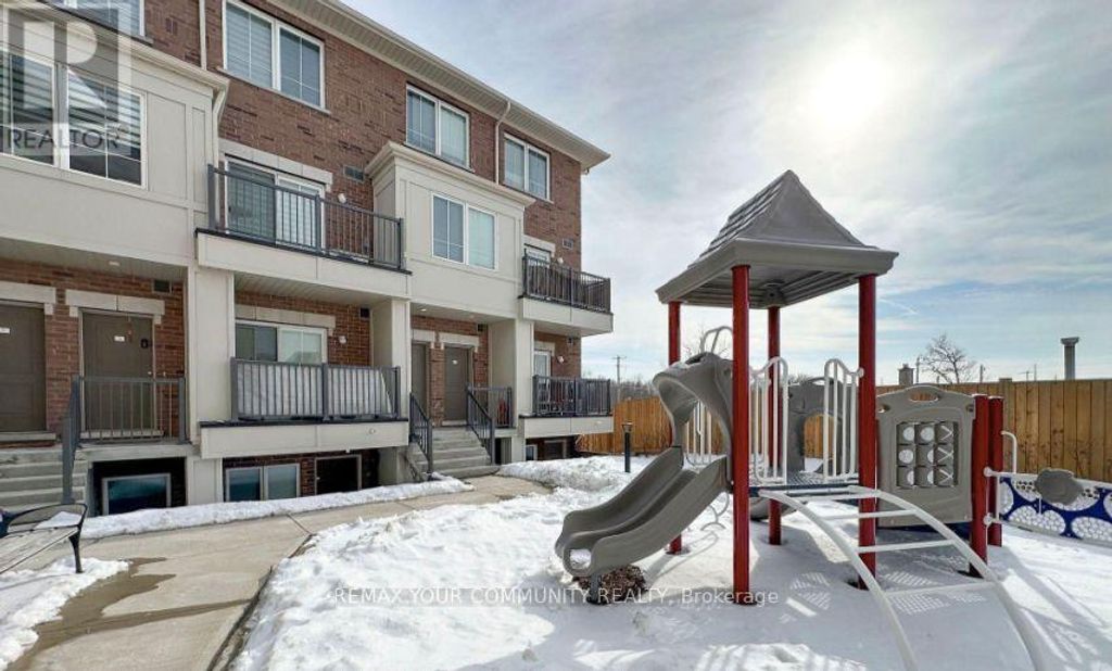 11 - 490 Beresford Path, Oshawa (central)