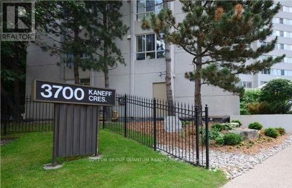 808 - 3700 Kaneff Crescent, Mississauga (mississauga Valleys)
