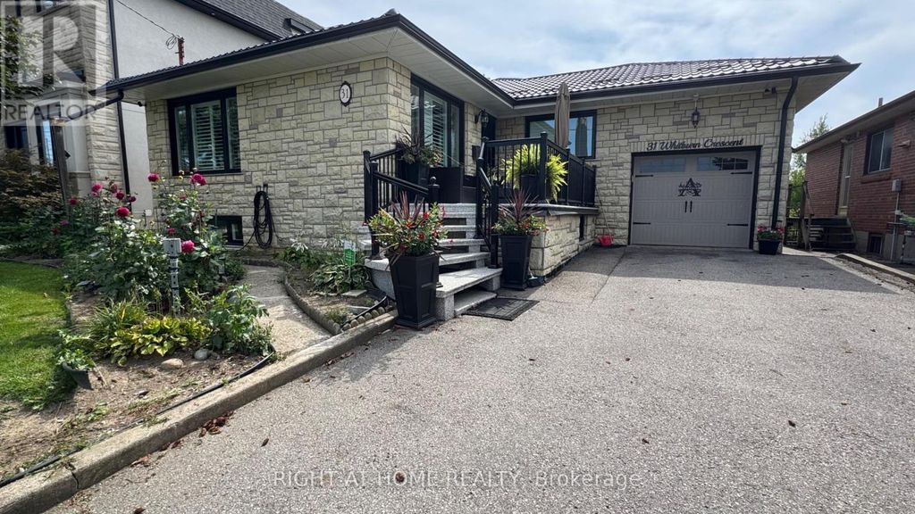 Lower Level - 31 Whitburn Crescent, Toronto (downsview-Roding-Cfb)