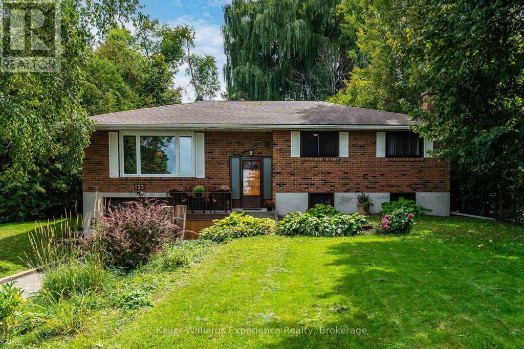 133 Bayview Avenue, Tay