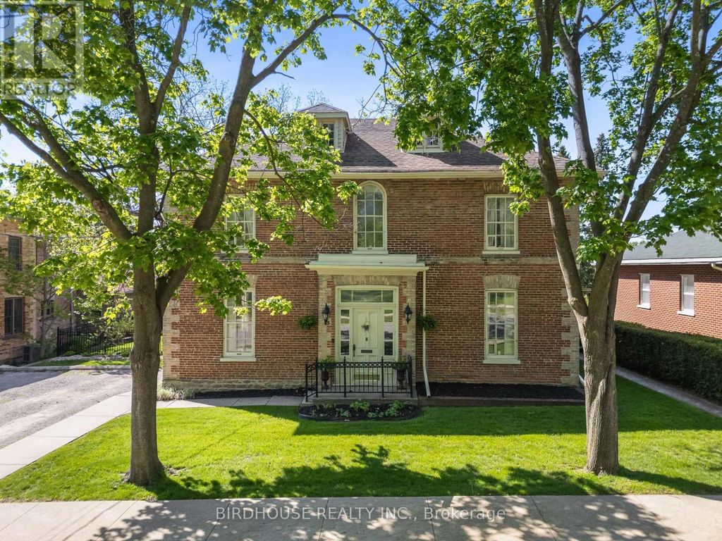 69 Bond Street W, Kawartha Lakes (lindsay)