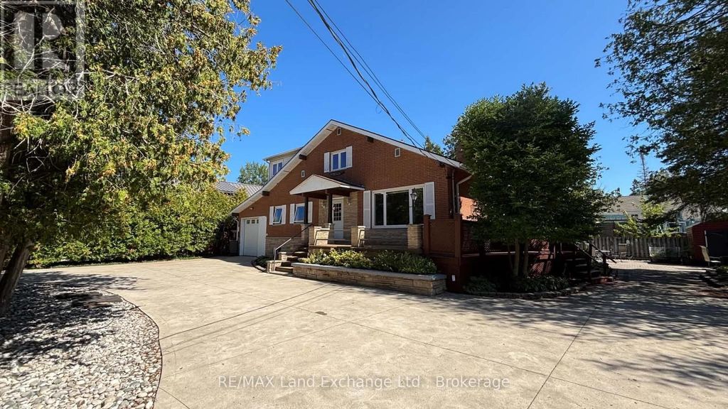 226 Huron Street S, Saugeen Shores