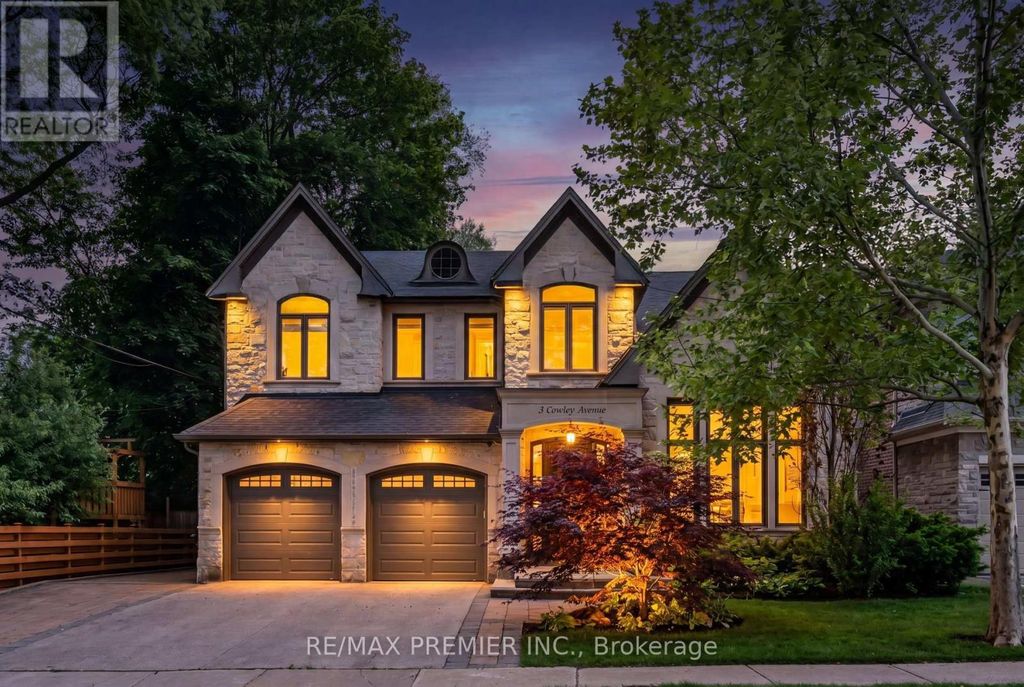 3 Cowley Avenue, Toronto (islington-City Centre West)
