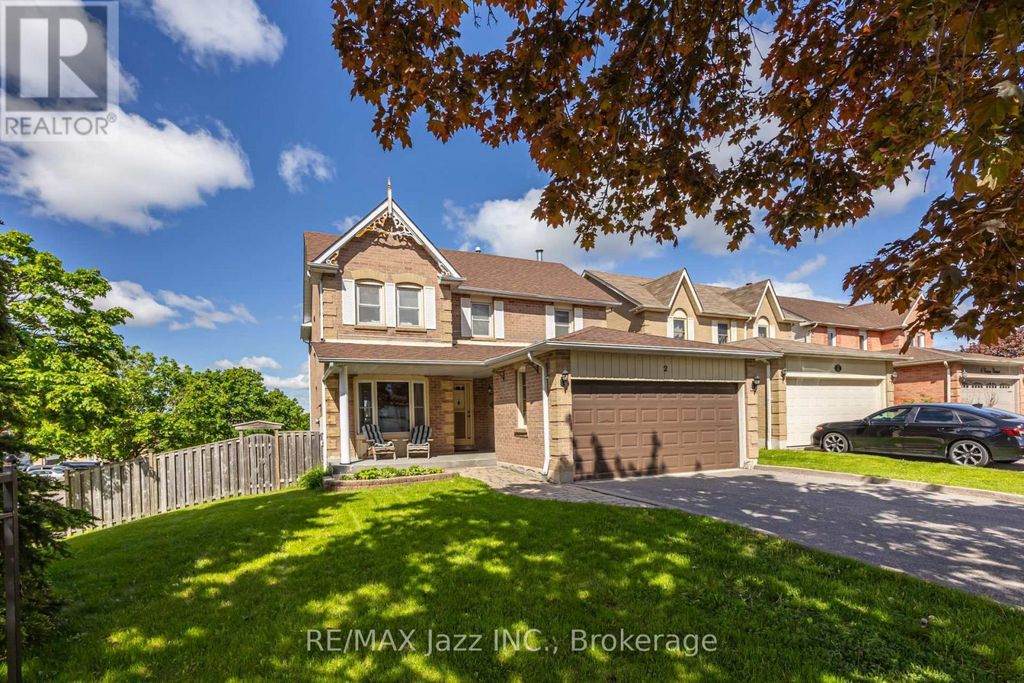 2 Coomer Crescent, Ajax (central)