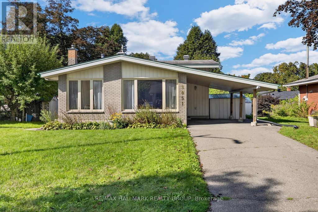 3051 Cowan Crescent, Ottawa