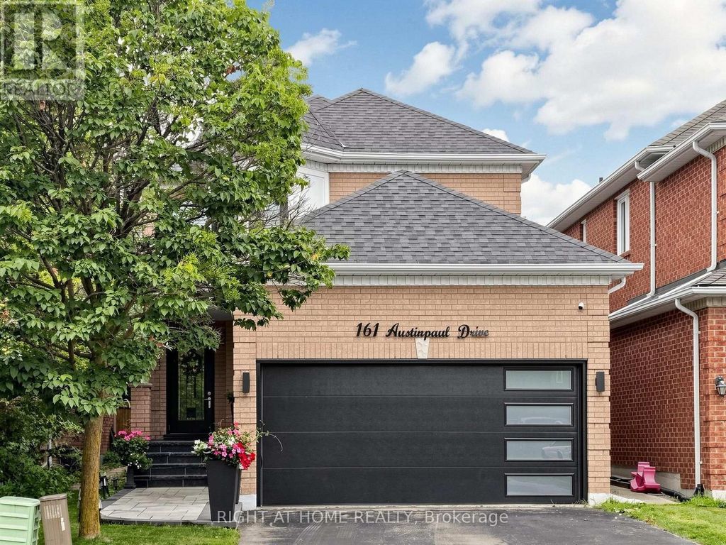 161 Austin Paul Drive N, Newmarket (summerhill Estates)