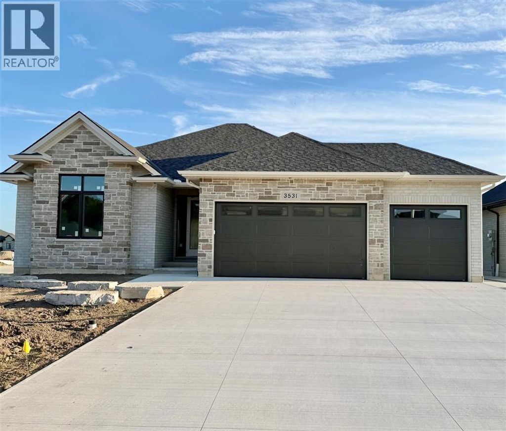 3531 Rowdy Road, Plympton-Wyoming