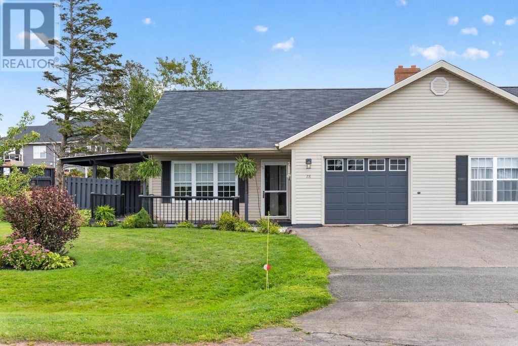 28 Heatherway Drive, Cornwall