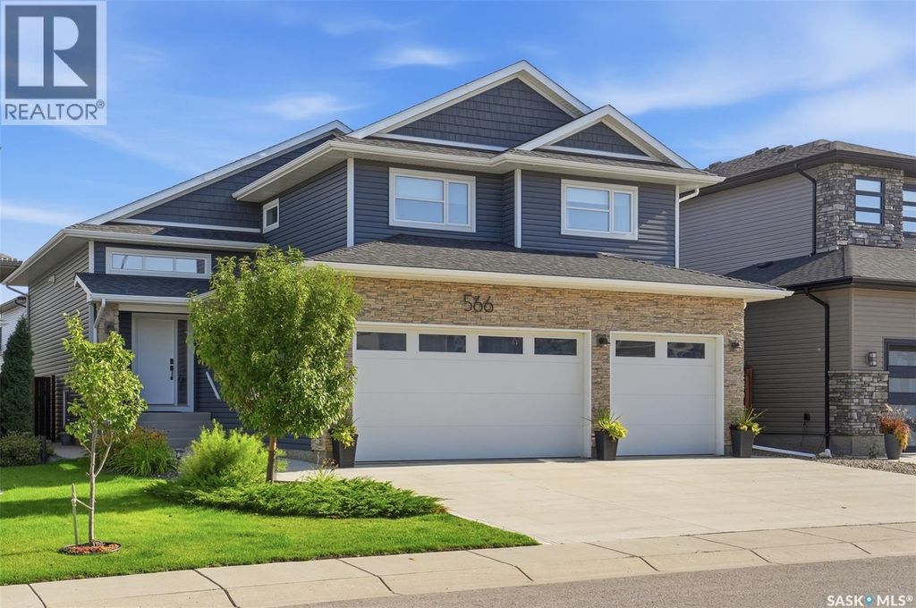 566 Bolstad Turn, Saskatoon
