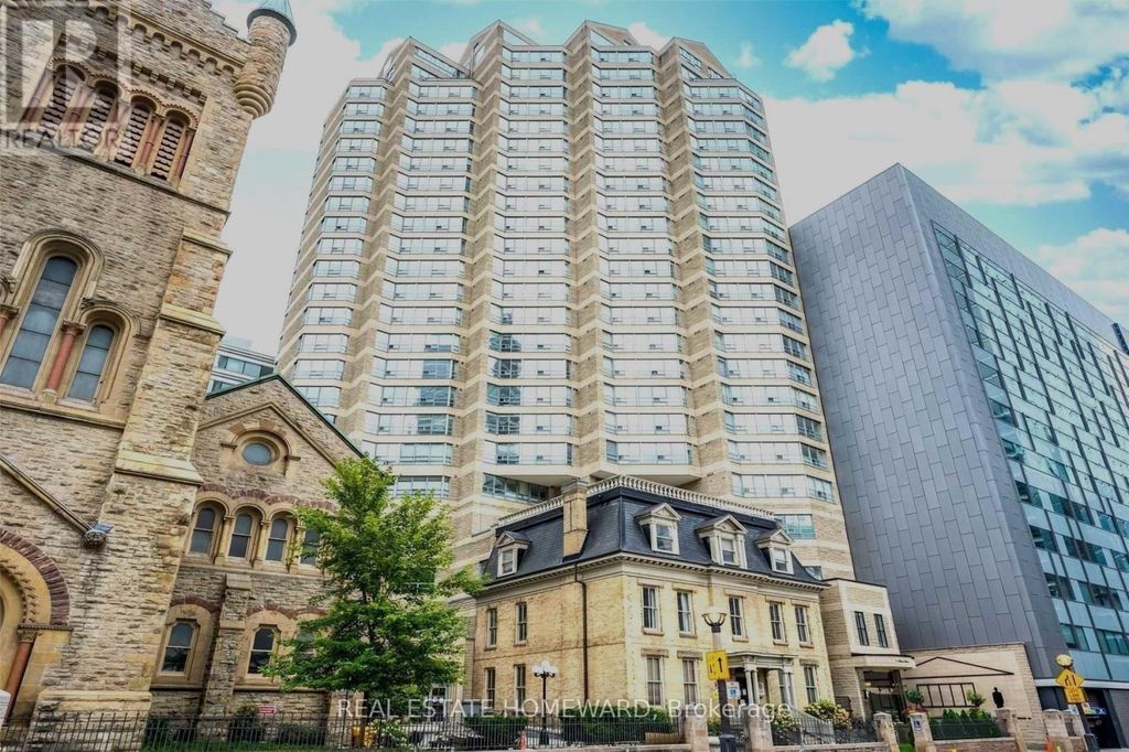 702 - 71 Simcoe Street, Toronto (university)