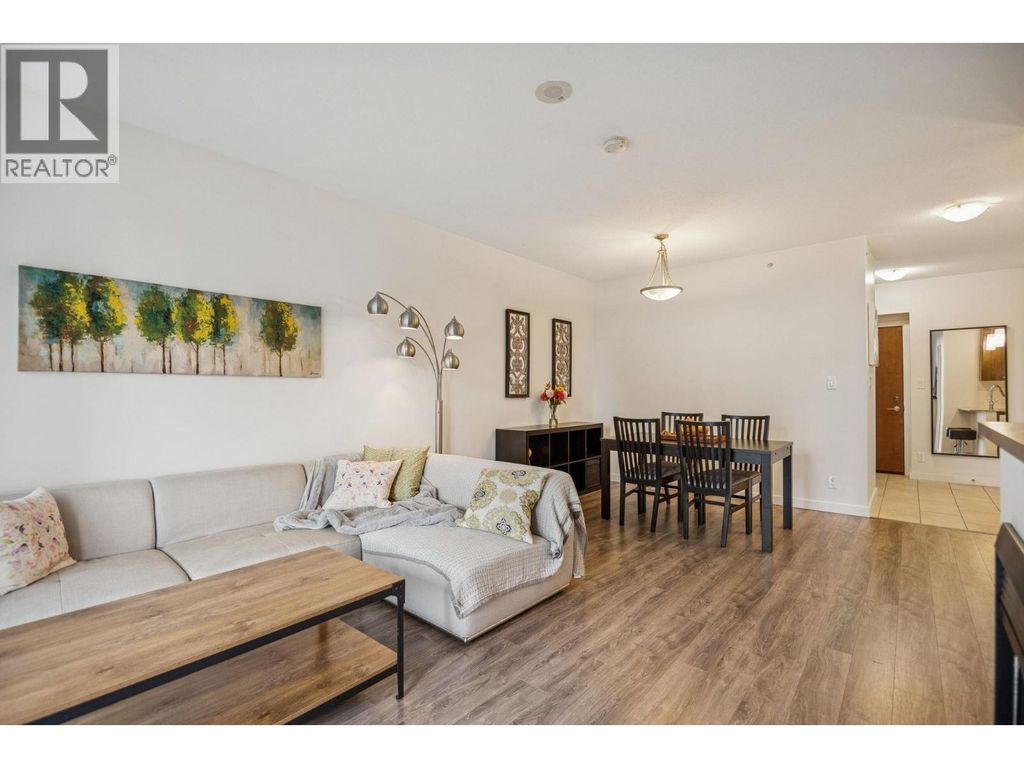 1407 280 Ross Drive, New Westminster