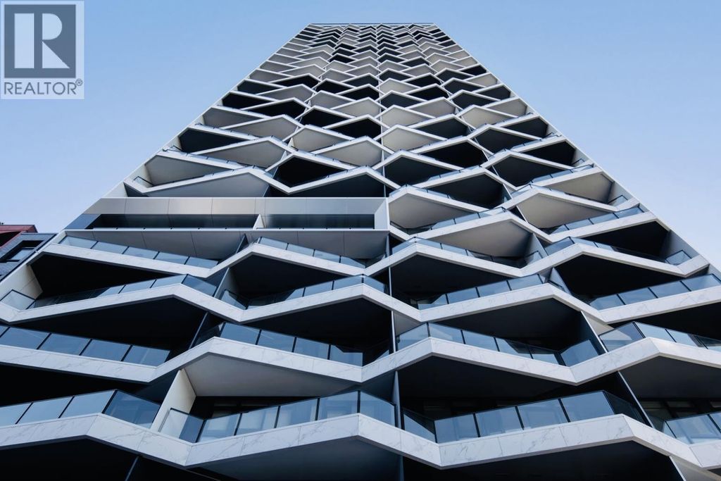 406 889 Pacific Street, Vancouver