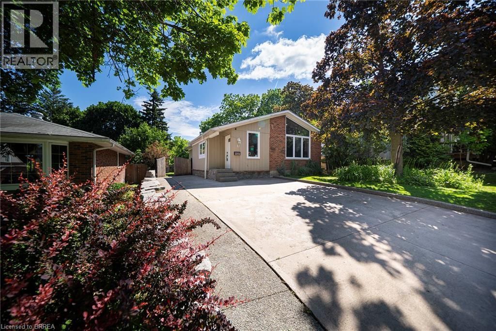 17 Flynn Avenue, Cambridge