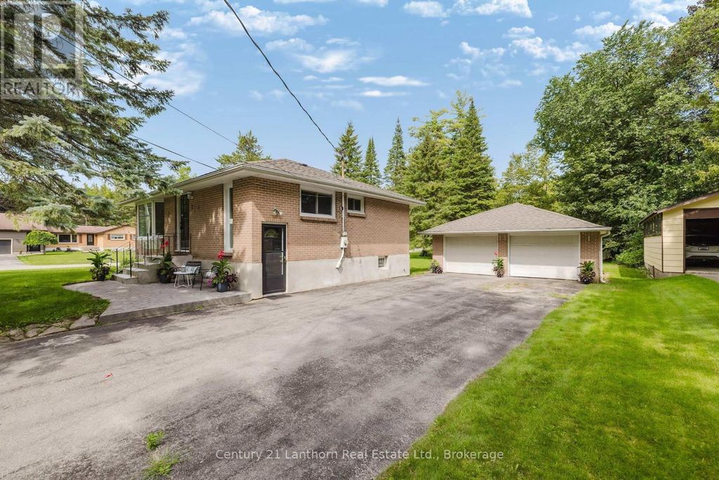 23 Wood Street, Quinte West (murray Ward)