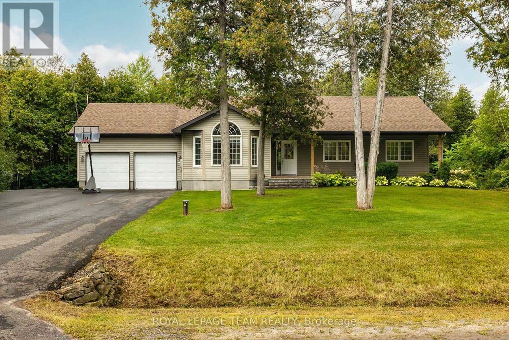 44 Meadowglen Circle, North Grenville