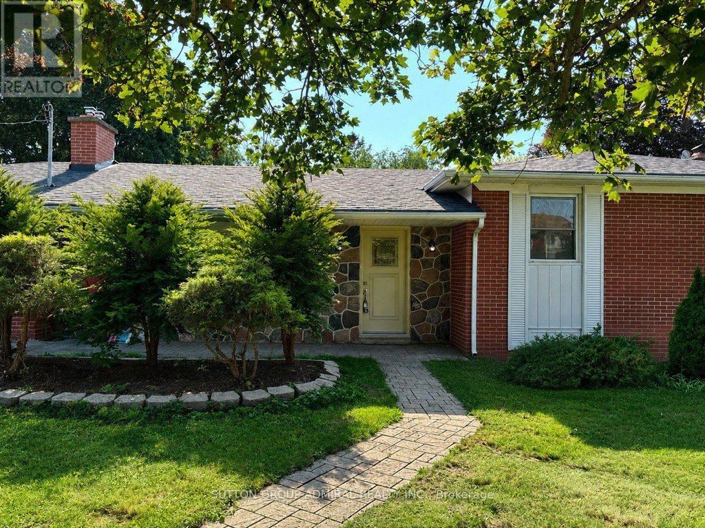 Main Floor - 86 Hamilton Drive, Newmarket (huron Heights-Leslie Valley)