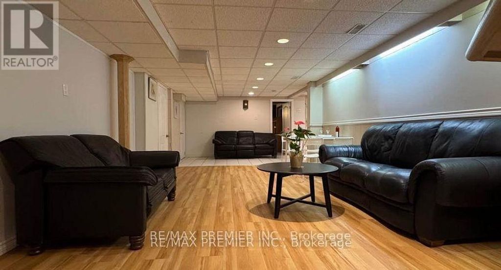 3551 Burningelm Crescent, Mississauga (applewood)