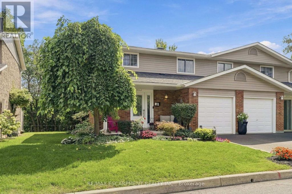 4 - 3204 New Street, Burlington (roseland)