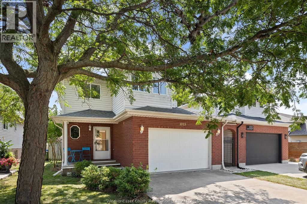 1015 King Charles, Lakeshore