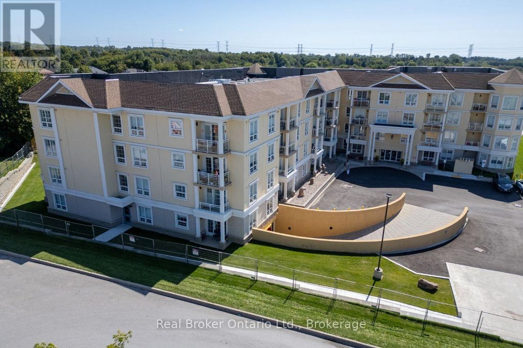 216 - 21 Brookhouse Drive, Clarington (newcastle)