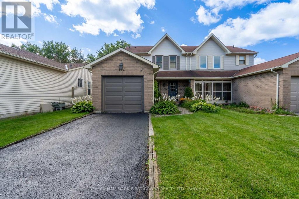 124 Humphrey Drive, Ajax (south West)
