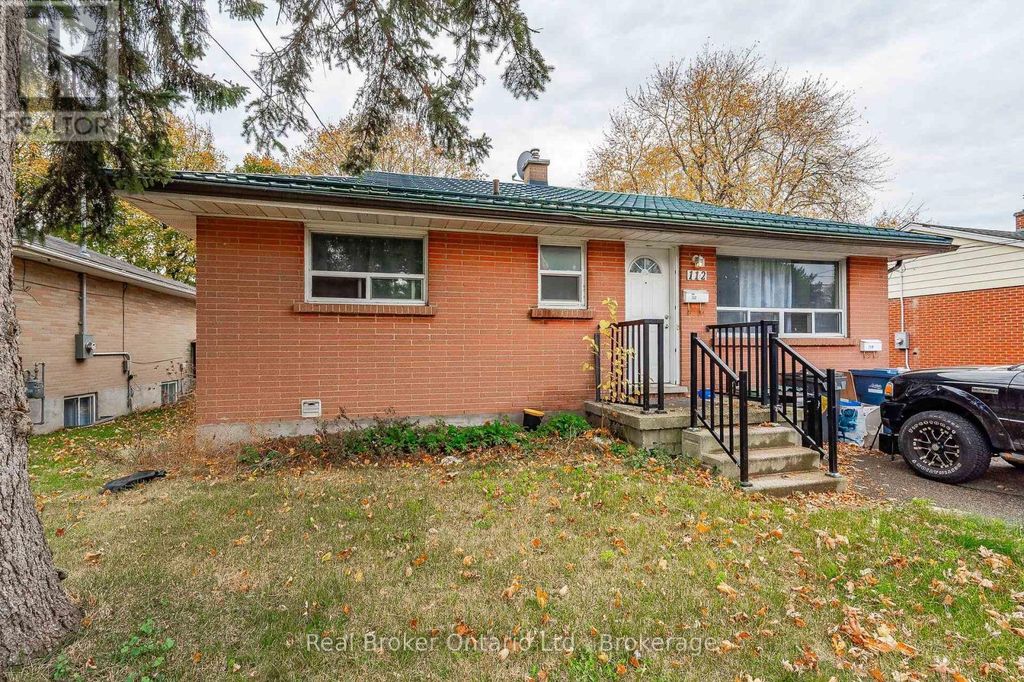 112 Victoria Road N, Guelph (st. George's)