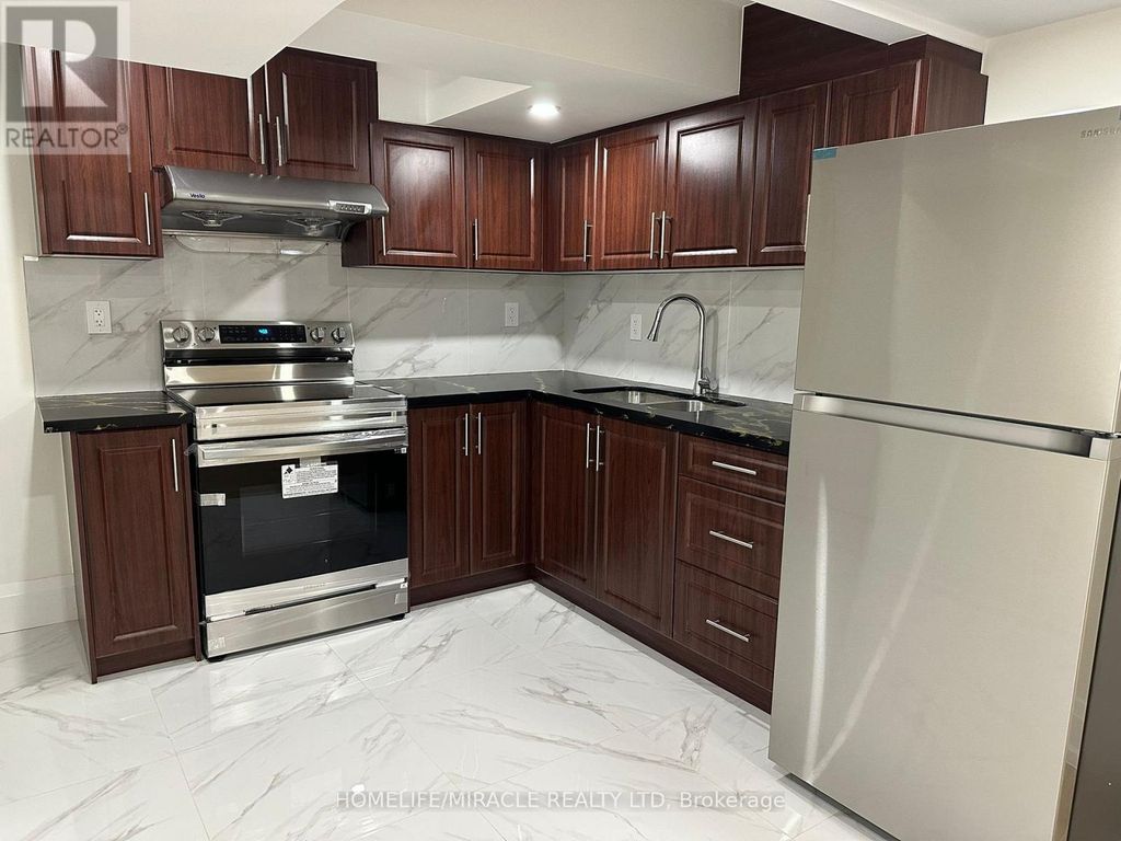 11 Cresswell Drive, Brampton (fletcher's West)