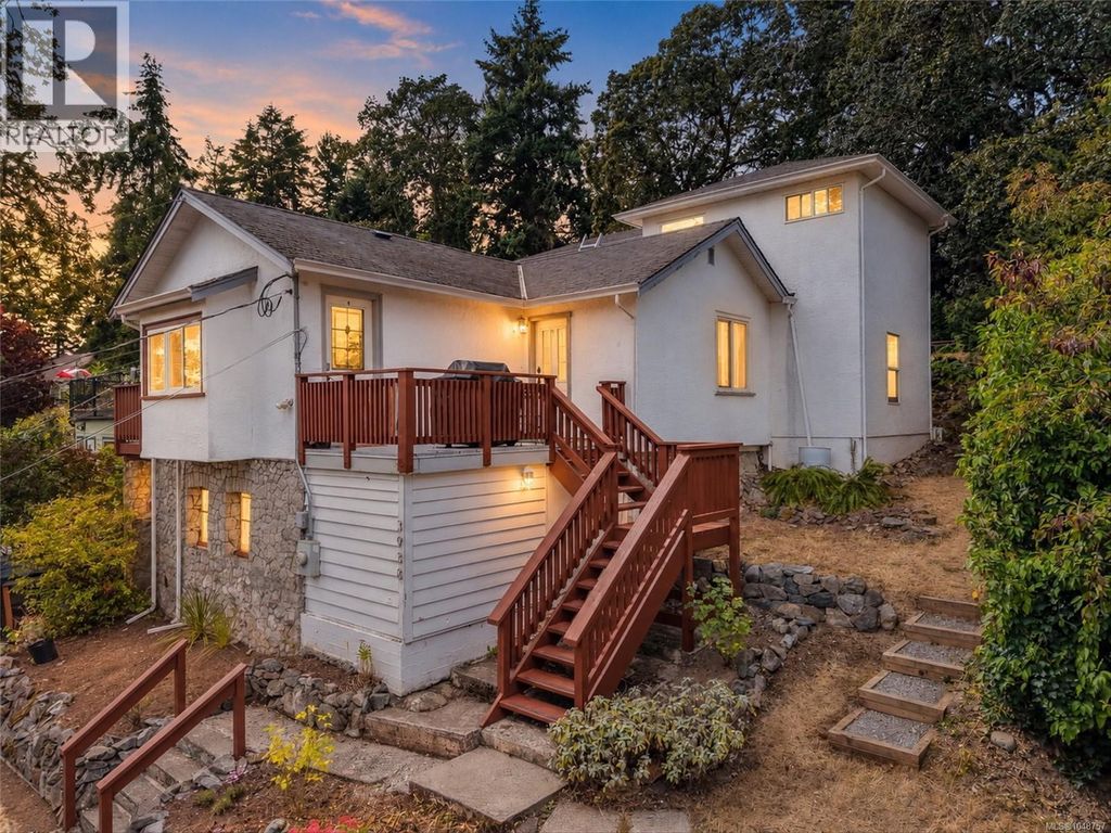 3938 Wilkinson Rd, Saanich