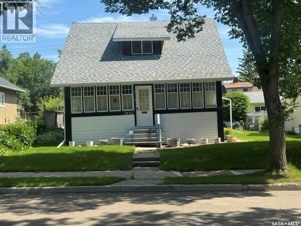 1332 97th Street, North Battleford