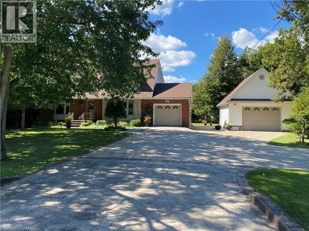3076 Grassie Road, Grassie