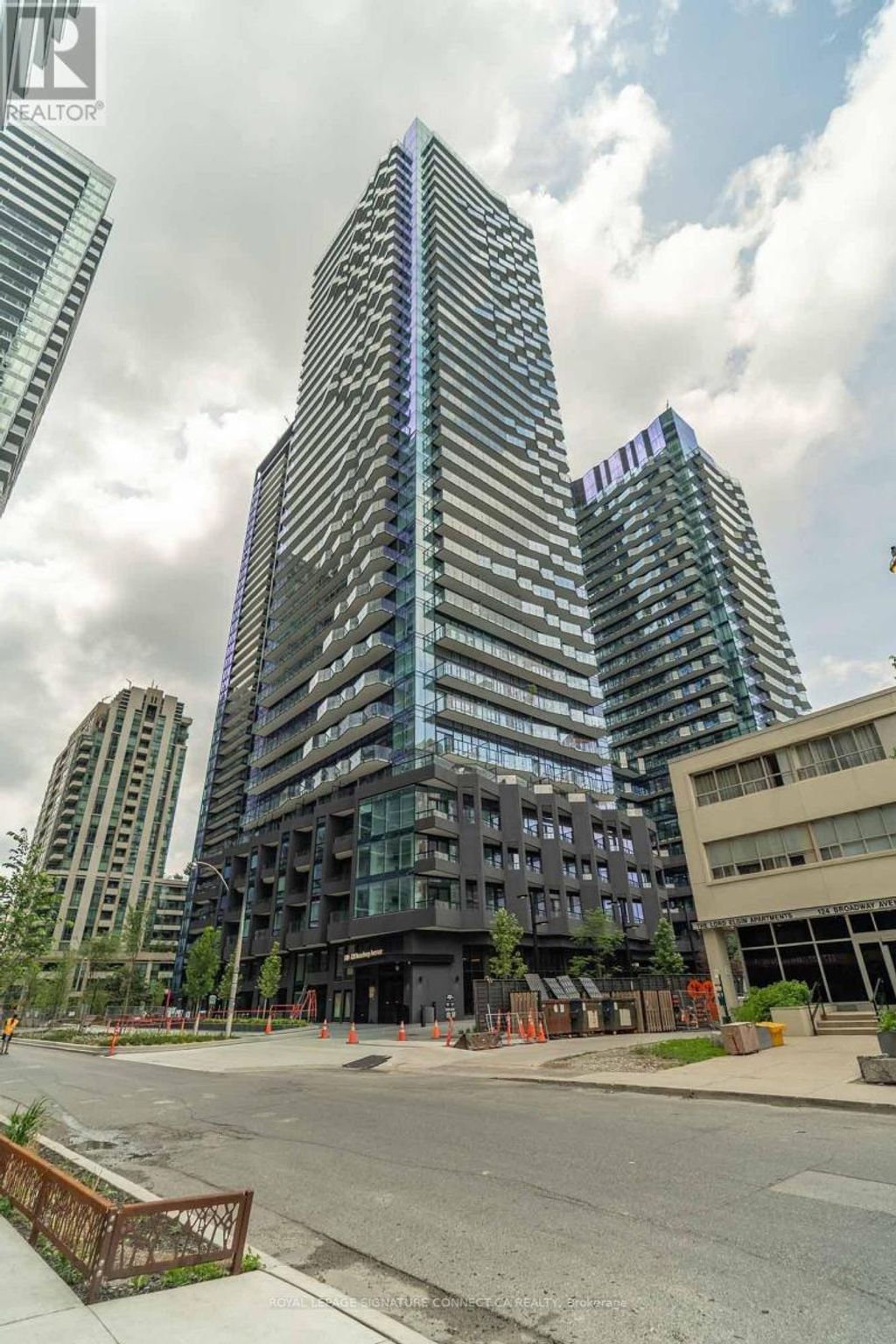 715 - 110 Broadway Avenue, Toronto (mount Pleasant West)