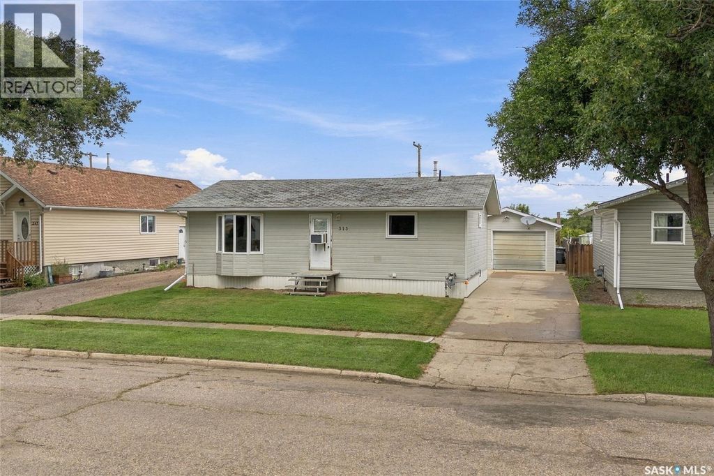 313 7th Avenue W, Rosetown