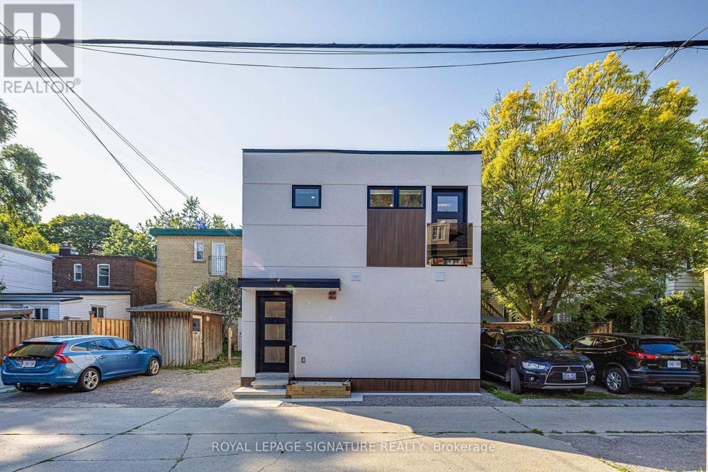 Lower - 20 Kewbeach Avenue, Toronto (the Beaches)