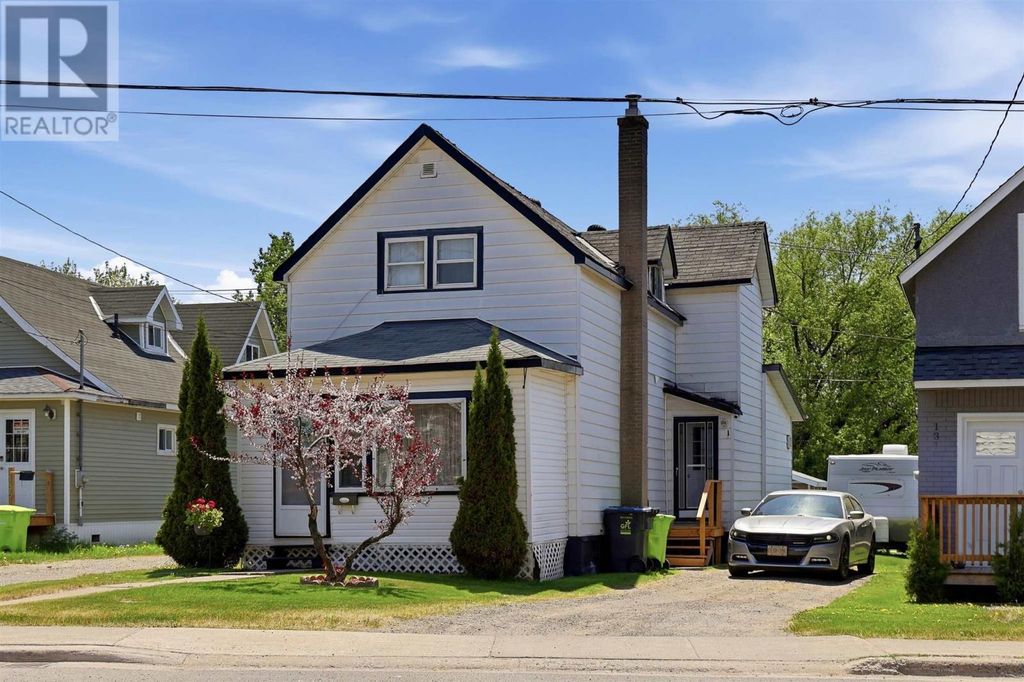 133 Grosvenor Ave, Sault Ste. Marie