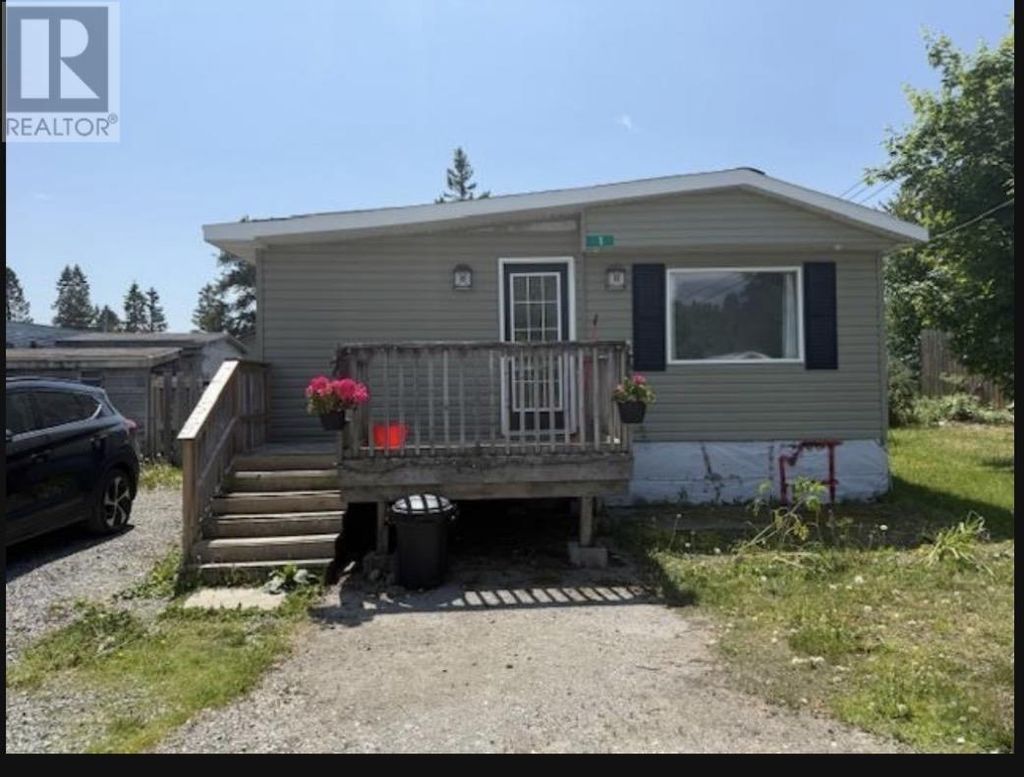 1 Spruce Ct, Heyden
