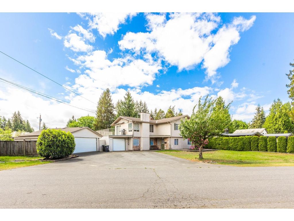 20554 43a Avenue, Langley