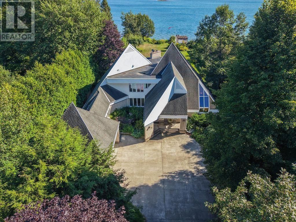 31 Riverside Dr, Sault Ste. Marie