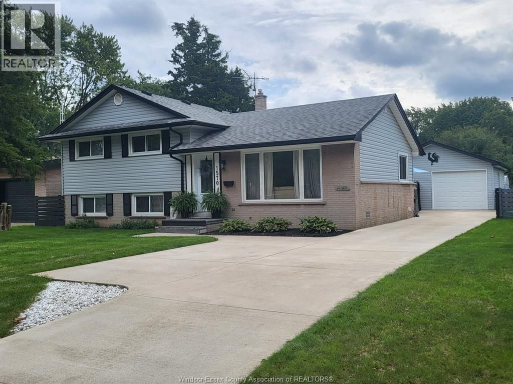 1570 Stratford Court, Windsor