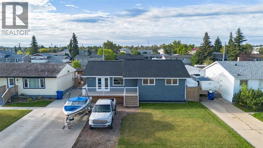 5707 46 Avenue, Stettler