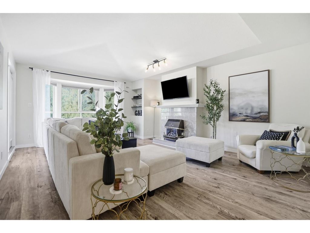 304 6440 197 Street, Langley