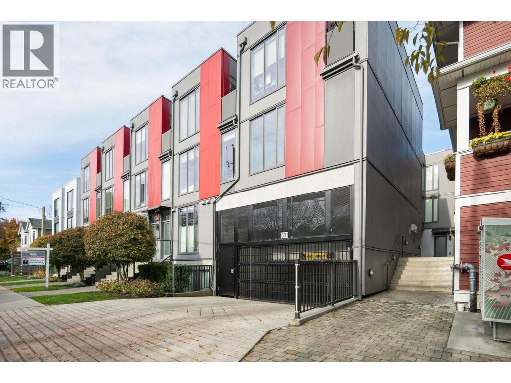 13 531 E 16th Avenue, Vancouver